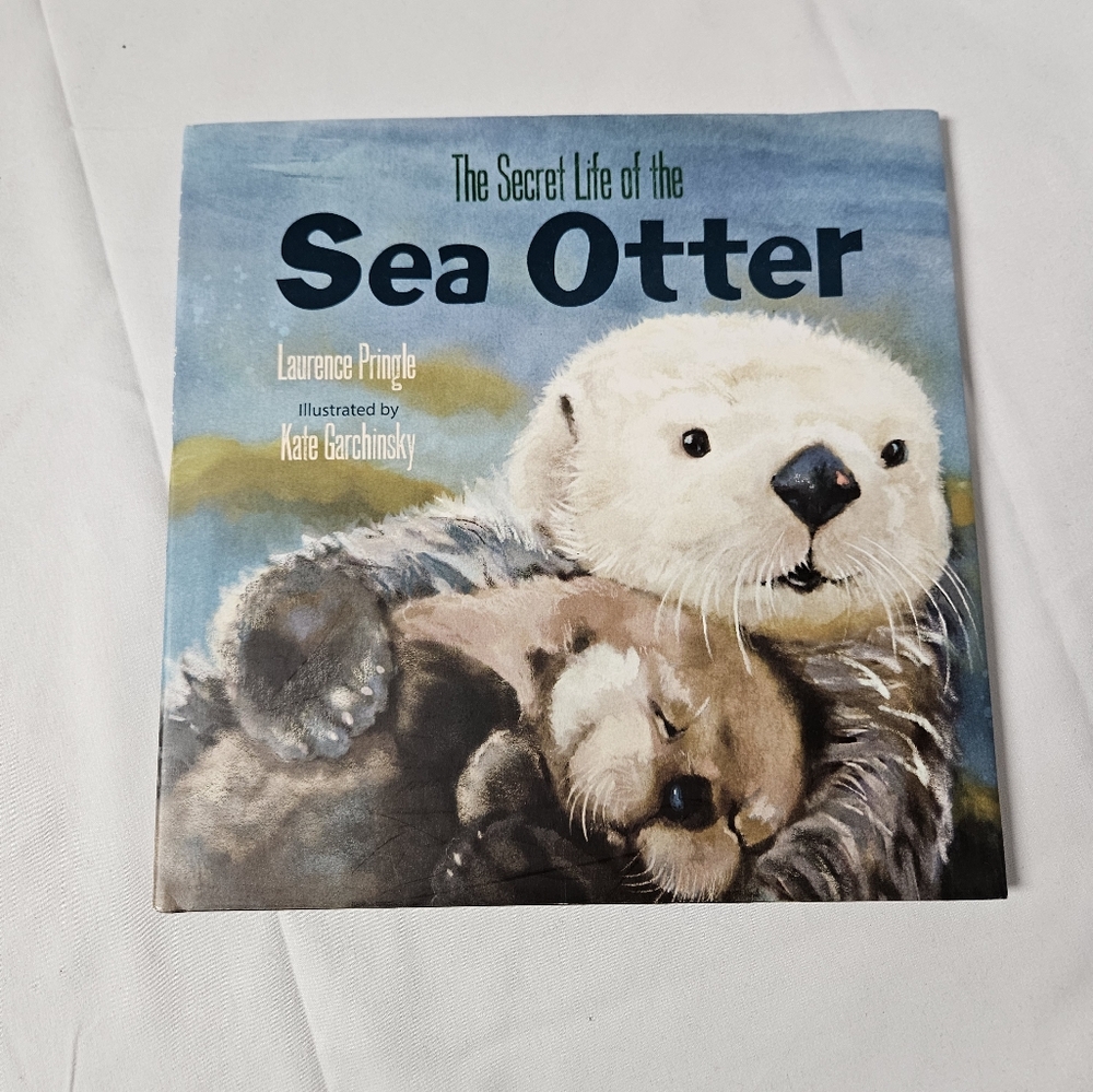The Secret Life‎ of the Sea Otter Book